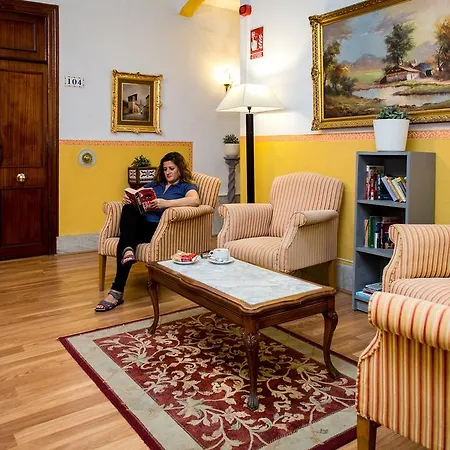 Naranjo Hotel
