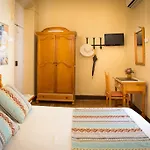 Naranjo Hotel *