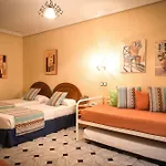 Hotel Naranjo *
